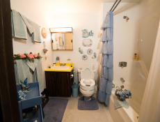 Decorated full bathroom inside an apartment in Mountain View Manor